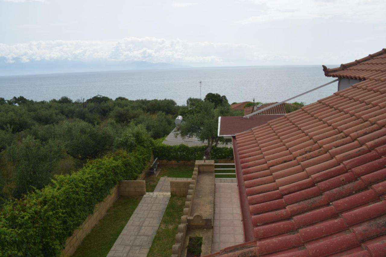 Alexandros Seaside Family Apartments & Villas - Paradise, 7' From Petalidi Kalamaki  Exterior photo